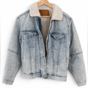 Y2K American Eagle Outfitters Blue Denim Jacket with White Lining